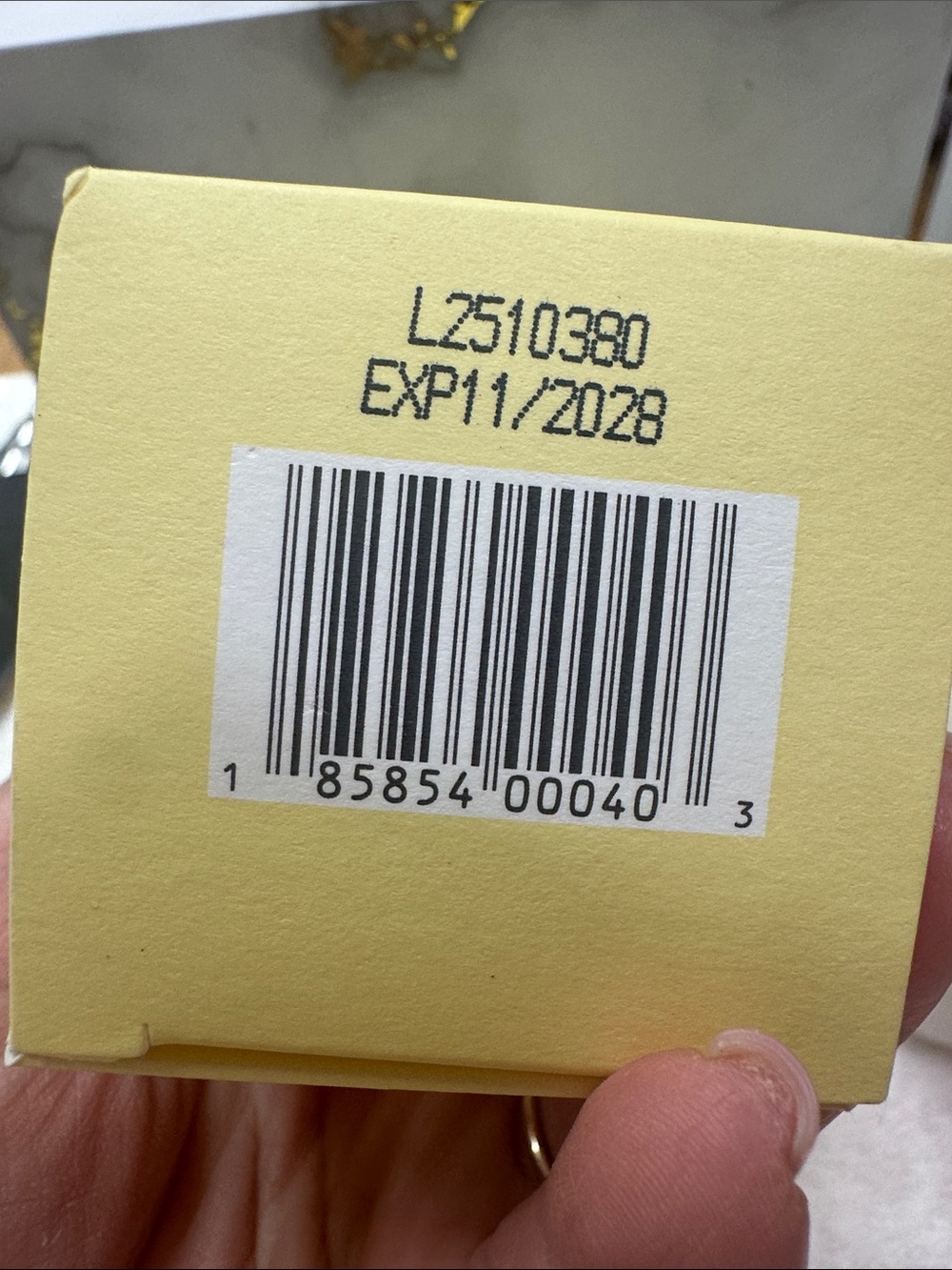Urban Antioxidant Sunscreen SPF 40 – Yellow - Picture 2 of 2
